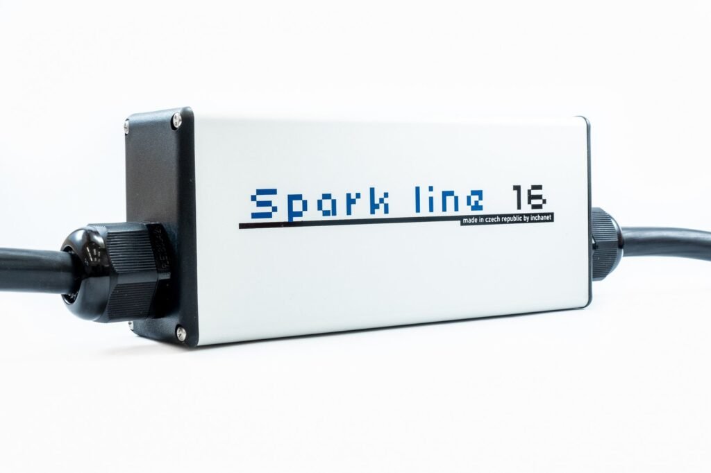 SPARK LINE 16 -  cable with control box 11kW (3X16A), TYPE2-CEE RED, 16A x 3phases, 5m