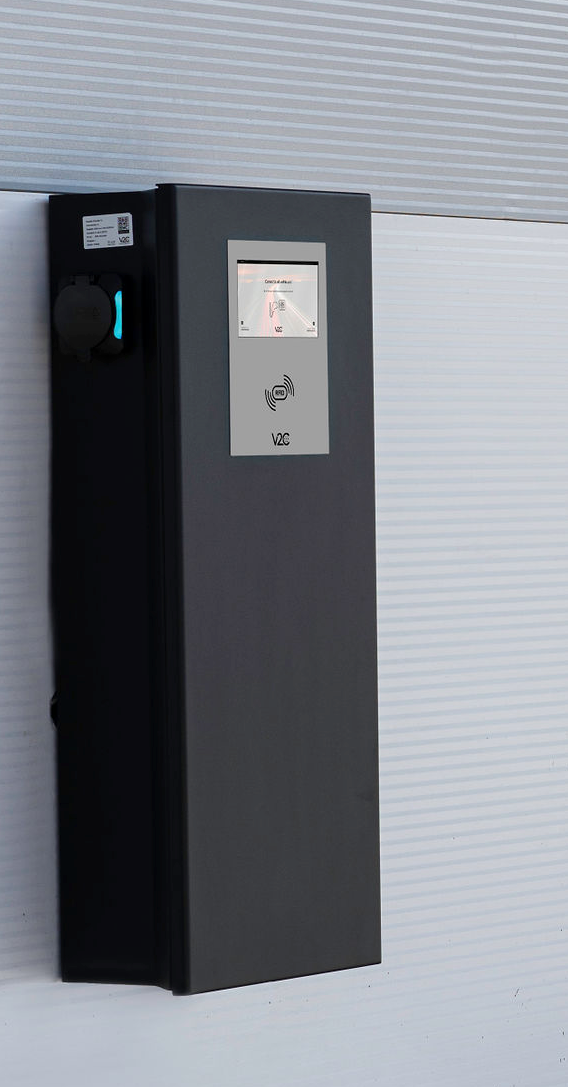 V2C POLE Wallbox socket (2×22 kW), 8'' Display, 4G, LAN/Wifi, RFID